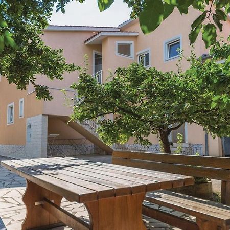 Apartmani Valdebek Pula Exterior photo